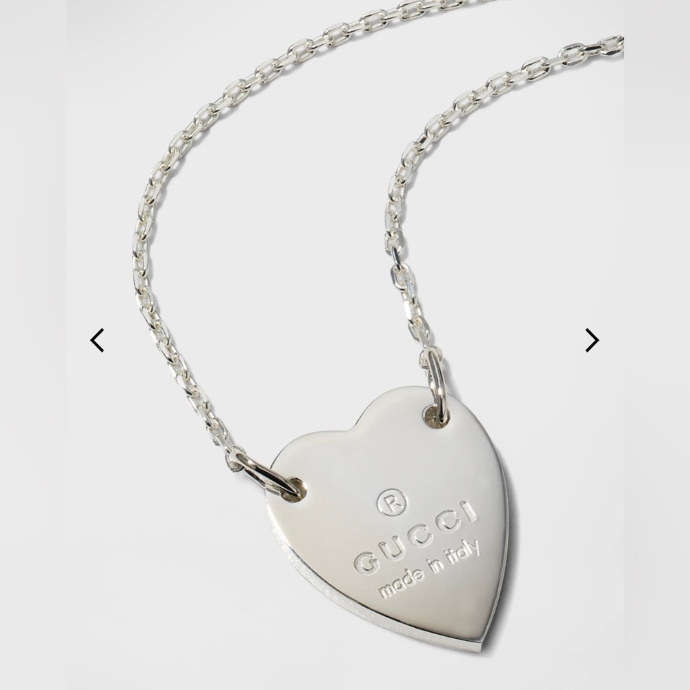 GUCCI trademark bracelet with heart pendant 💎 - Picture 2 of 5